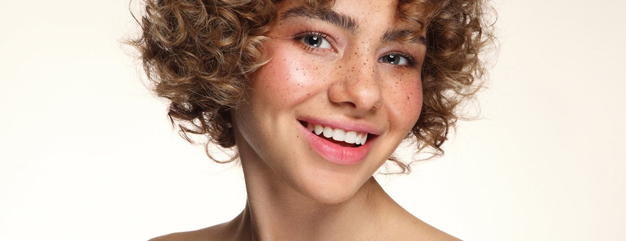 Sunset Blush: így lesz tökéletes a naplemente ihlette smink