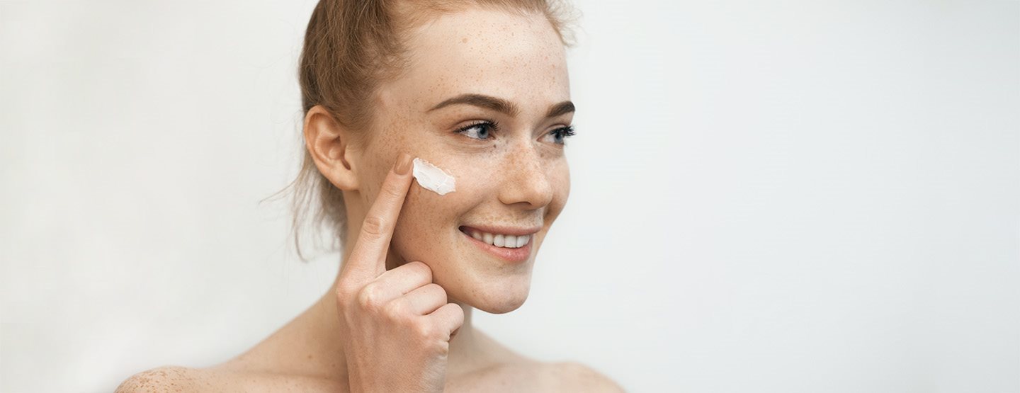Tippek a kombinált bőr kezelésére
