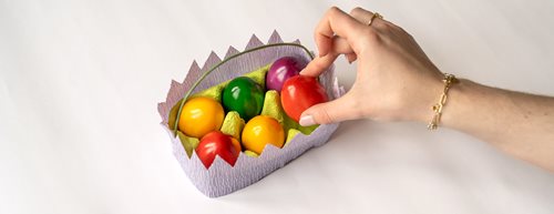 Húsvéti kosár gyerekekkel: egyszerű, kreatív barkácsötlet