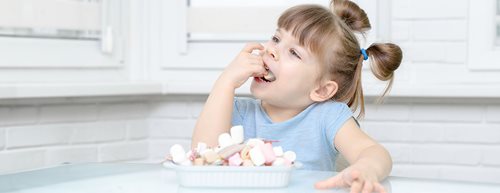Mennyi cukrot ehet egy gyerek egy nap? Ez javasolja a szakértő