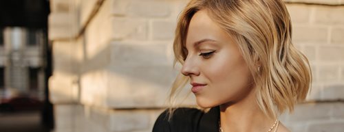 2025-ös hajtrendek: ezeket a frizurákat viselik a sztárok