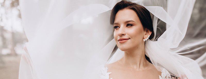 Itt a lagziszezon! Ezek a menyasszonyi sminktrendek 2026-ban